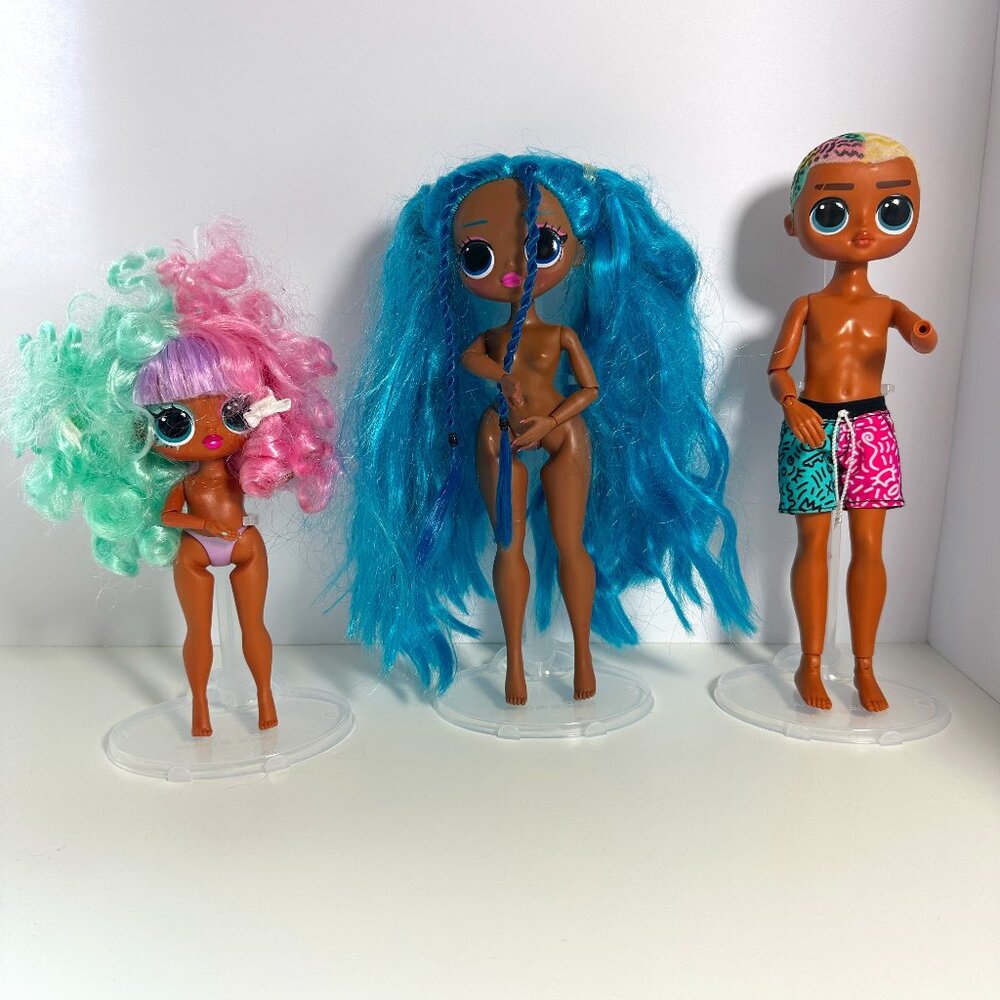 Lot of LOL OMG Dolls - CHILLAX Big Sis, Cool Lev Doll, Lexi Gurl